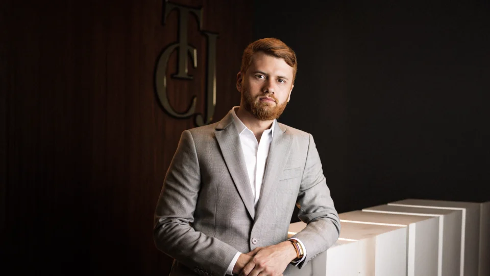 Quem é Giovane Telli, o advogado que revolucionou a internacionalização de negócios digitais